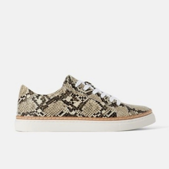 Zara Faux Python Lace Up Sneaker Women's 8 - Picture 1 of 12